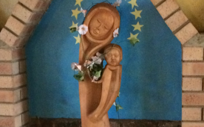 VIVA WOMAN, VIVA CHILDREN AND FAMILY!