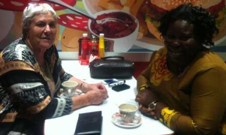 FACING THE TRIALS OF LIFE TOGETHER. WOMEN ON THE MOVE